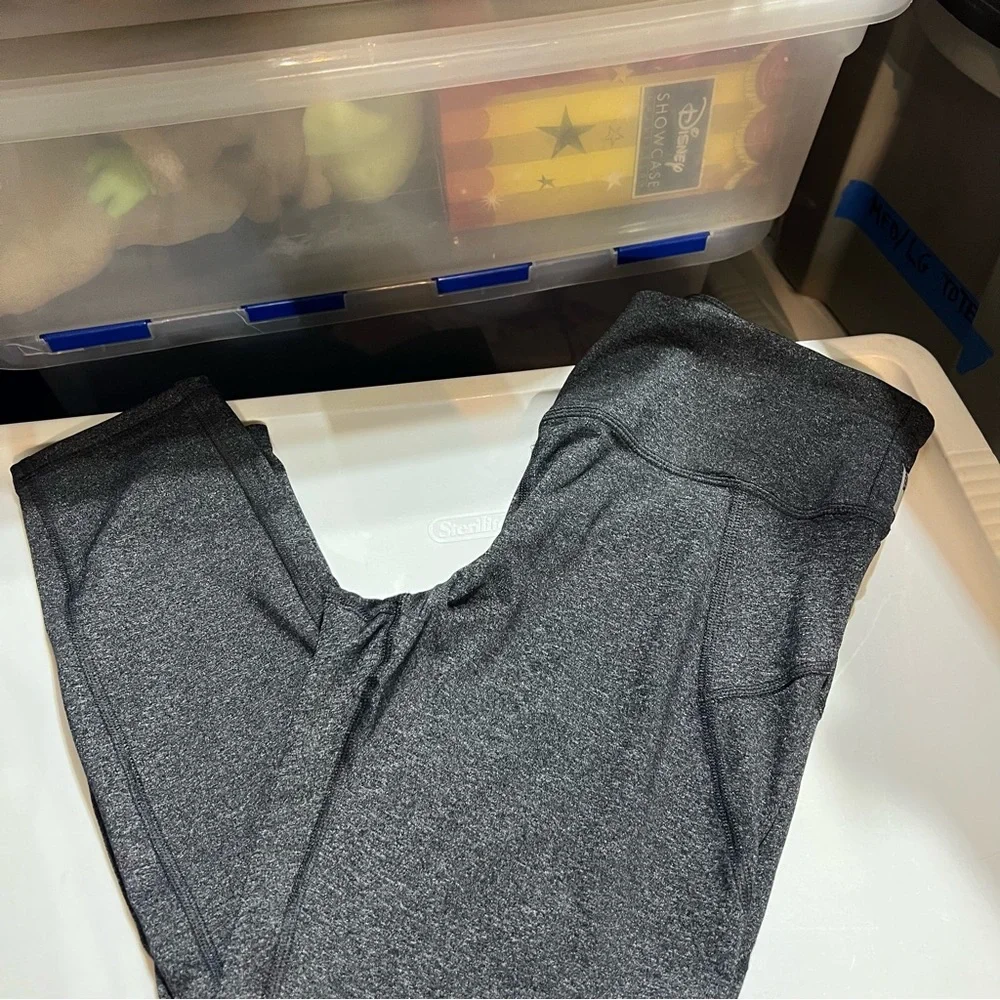 *FREE! with $9 purchase” High Waisted Capri length Leggings With Pocket
